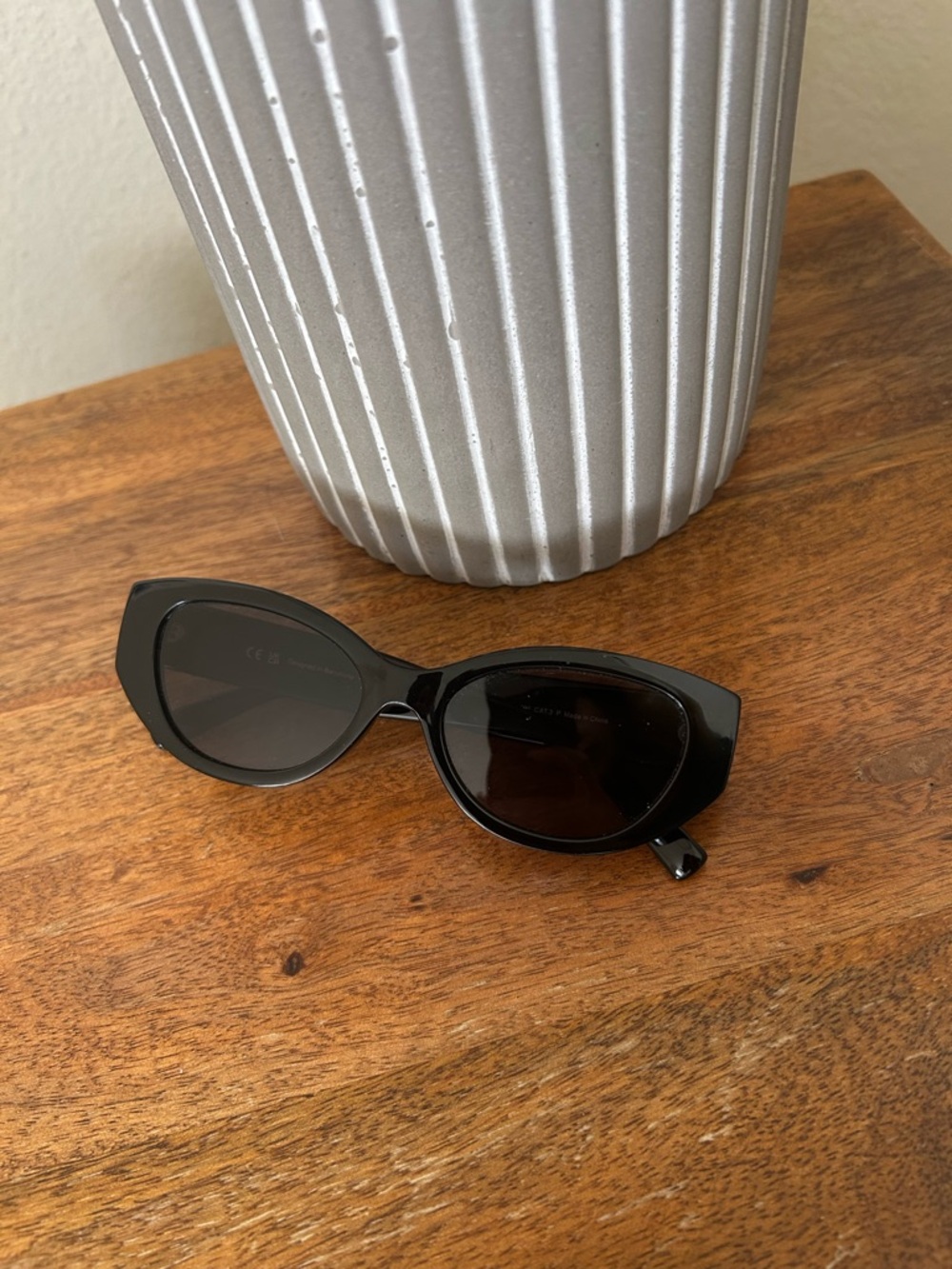 Meller Black Oval Cat-Eye Sunglasses for Women